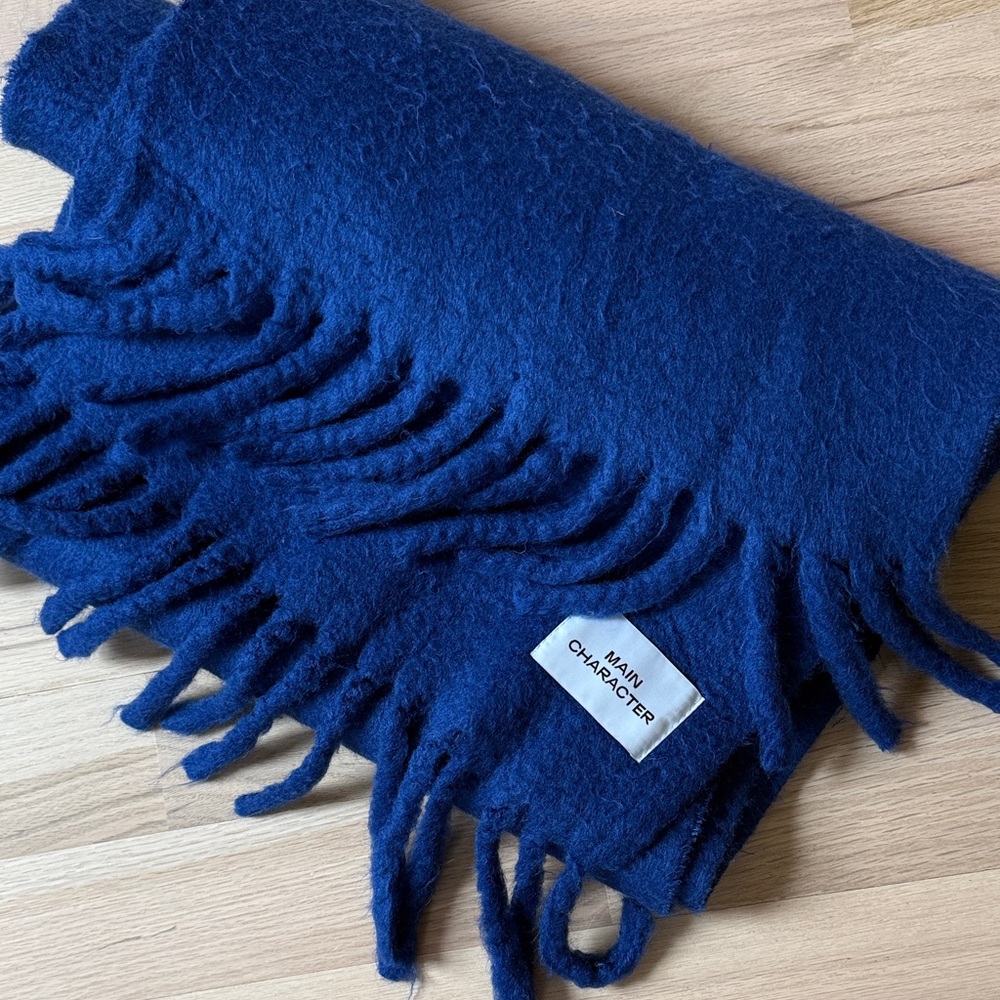 Main Character Deep Blue Fringe Scarf